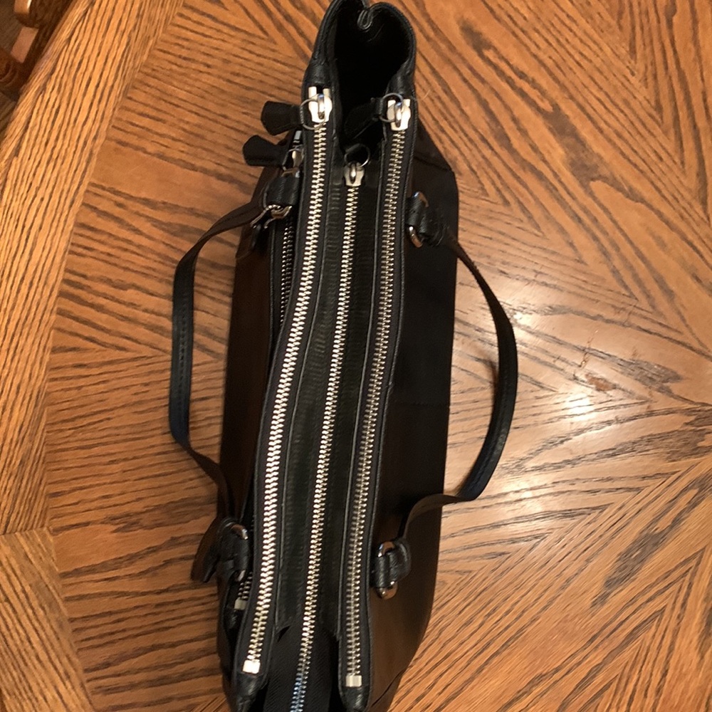 Coach Tote Bag - Picture 4 of 9